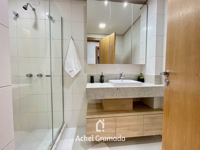 Apto Luxo Gramado Haus no Centro by Achei Gramado