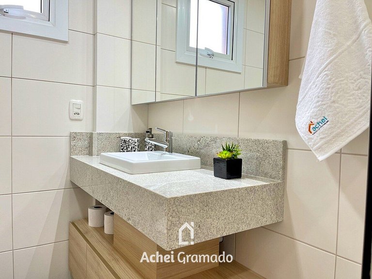 Apto Luxo Gramado Haus no Centro by Achei Gramado
