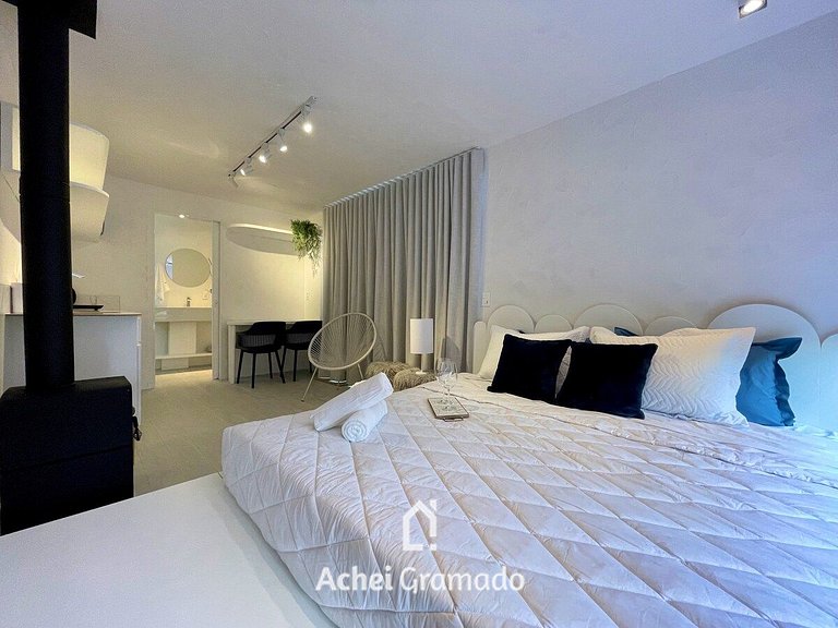Tiny House Santorini by Achei Gramado
