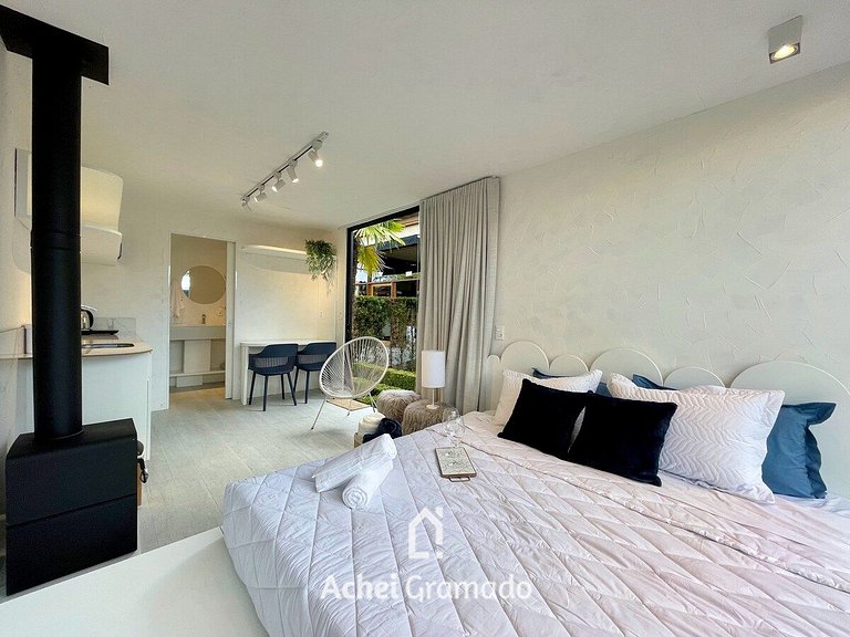 Tiny House Santorini by Achei Gramado