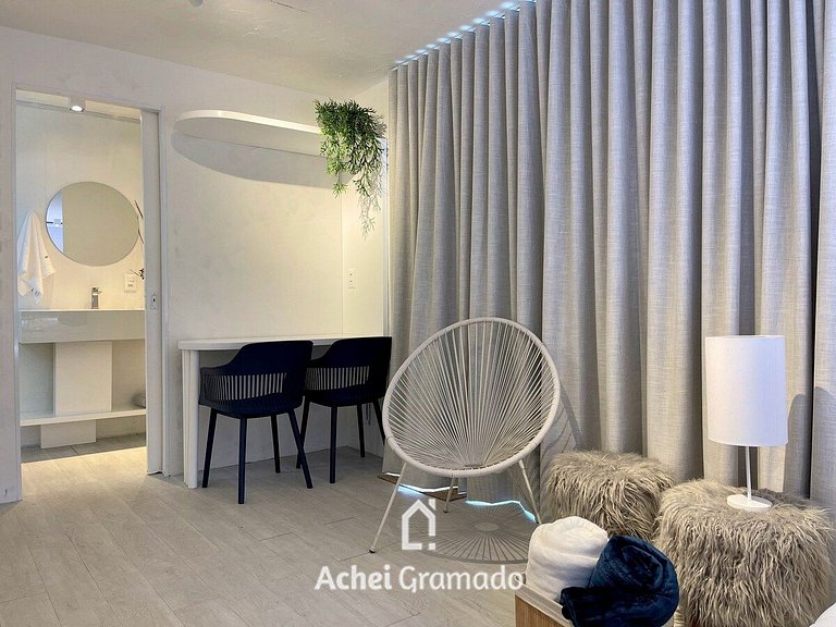 Tiny House Santorini by Achei Gramado