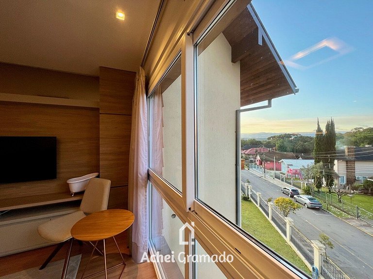 Impecável Apartamento c/ 2 Suítes by Achei Gramado