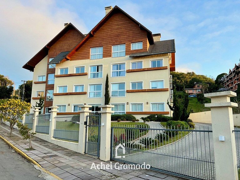 Impecável Apartamento c/ 2 Suítes by Achei Gramado