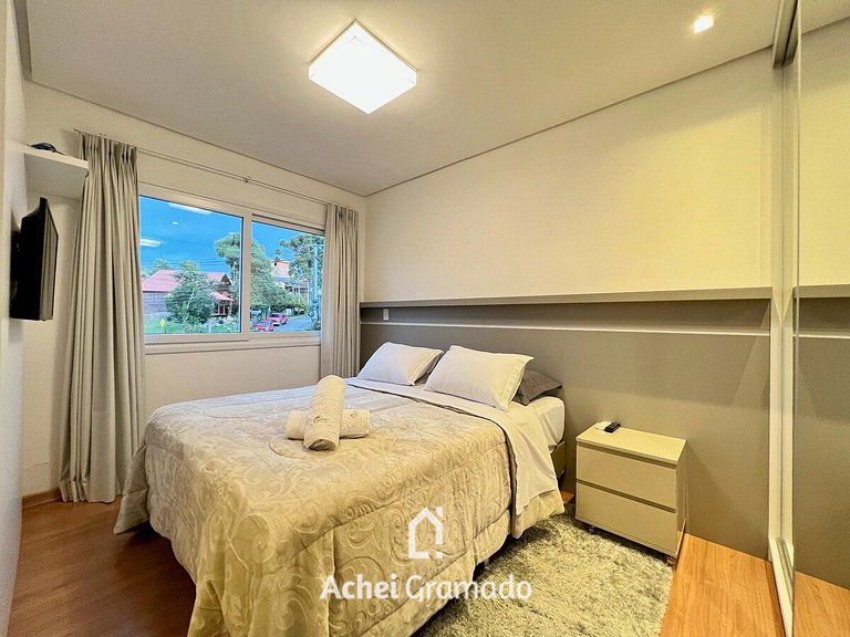 Impecável Apartamento c/ 2 Suítes by Achei Gramado