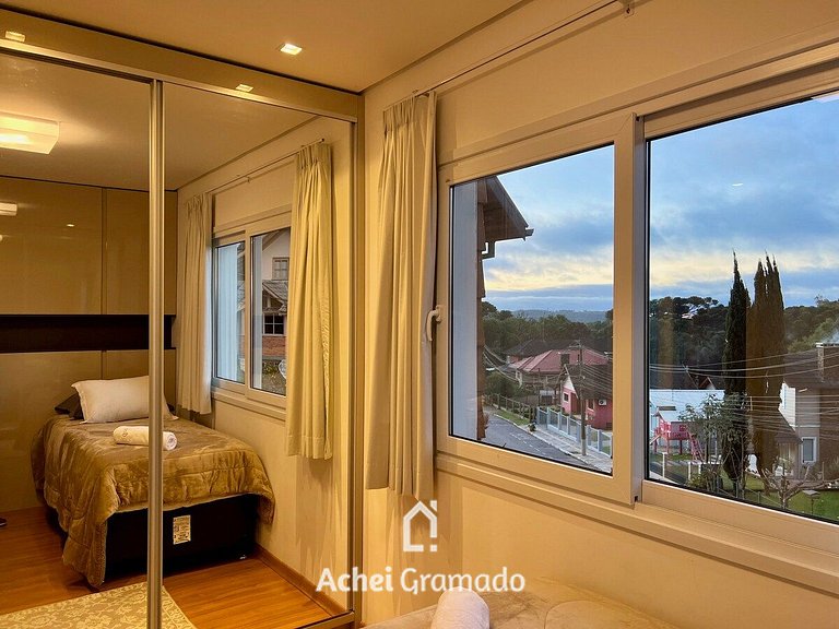 Impecável Apartamento c/ 2 Suítes by Achei Gramado