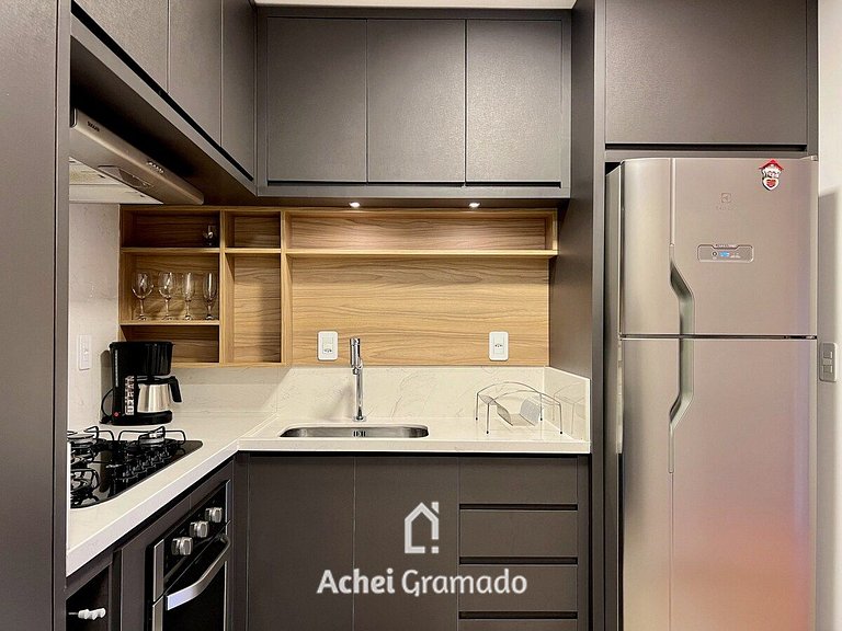 Impecável Apartamento c/ 2 Suítes by Achei Gramado