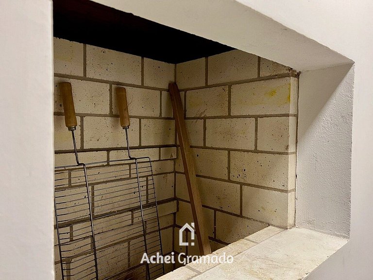 Impecável Apartamento c/ 2 Suítes by Achei Gramado