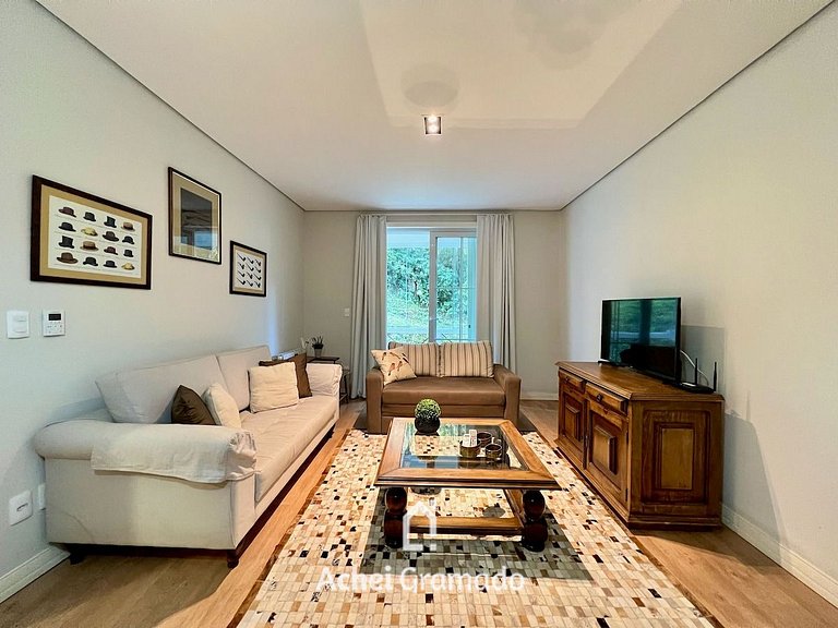 Homelland 2 dorm 400m Rua Coberta by Achei Gramado