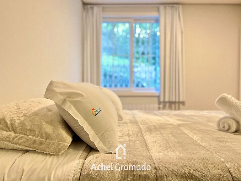 Homelland 2 dorm 400m Rua Coberta by Achei Gramado