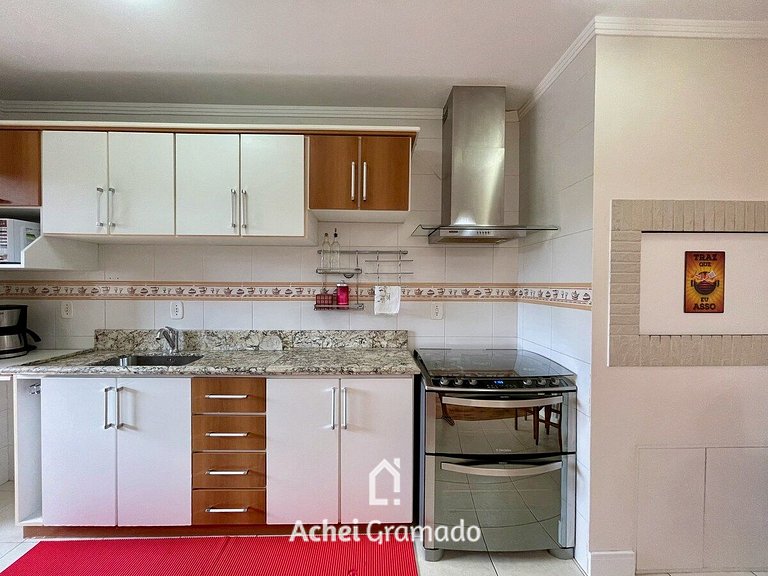 Cobertura Duplex 4 quadras da Rua Coberta by Achei