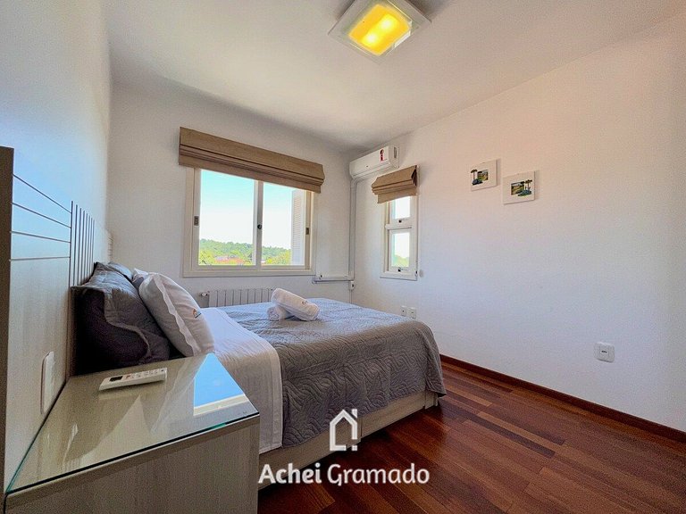 Apto Duplex a 400m Rua Coberta de Canela by Achei