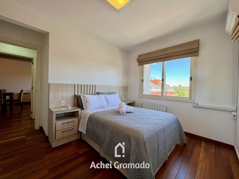 Apto Duplex a 400m Rua Coberta de Canela by Achei