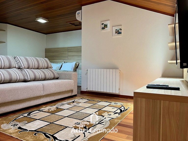 Apto Duplex a 400m Rua Coberta de Canela by Achei