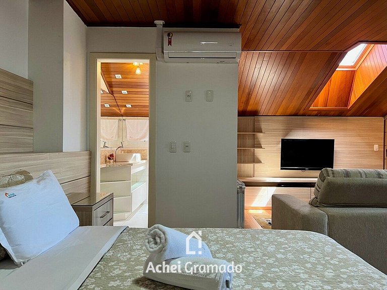 Apto Duplex a 400m Rua Coberta de Canela by Achei