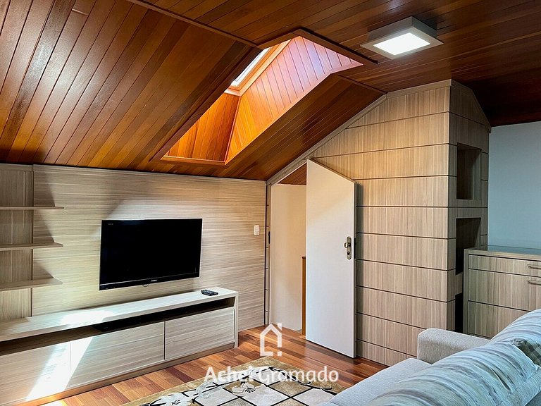 Apto Duplex a 400m Rua Coberta de Canela by Achei