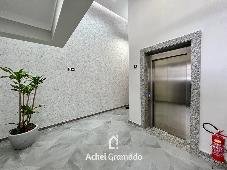 Apartamento 1 dorm esquina da Catedral by Achei