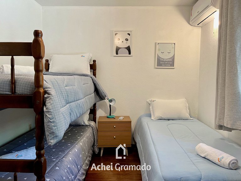 Casa Allegro 3dorm prox Lago Negro by AcheiGramado