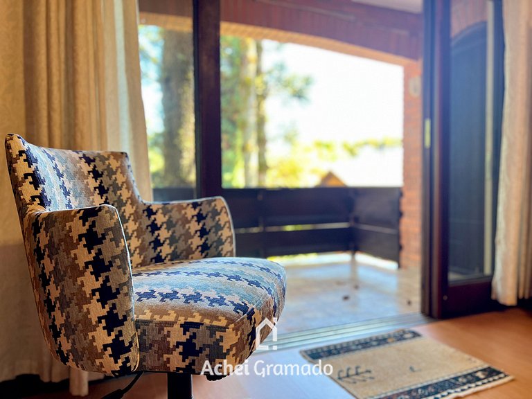 Casa Allegro 3dorm prox Lago Negro by AcheiGramado