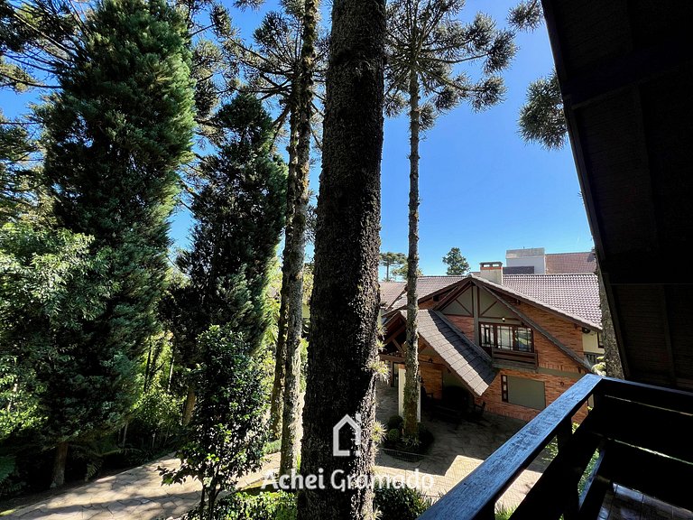 Casa Allegro 3dorm prox Lago Negro by AcheiGramado