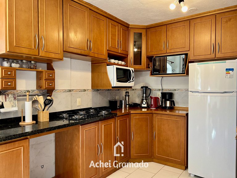 Casa Allegro 3dorm prox Lago Negro by AcheiGramado