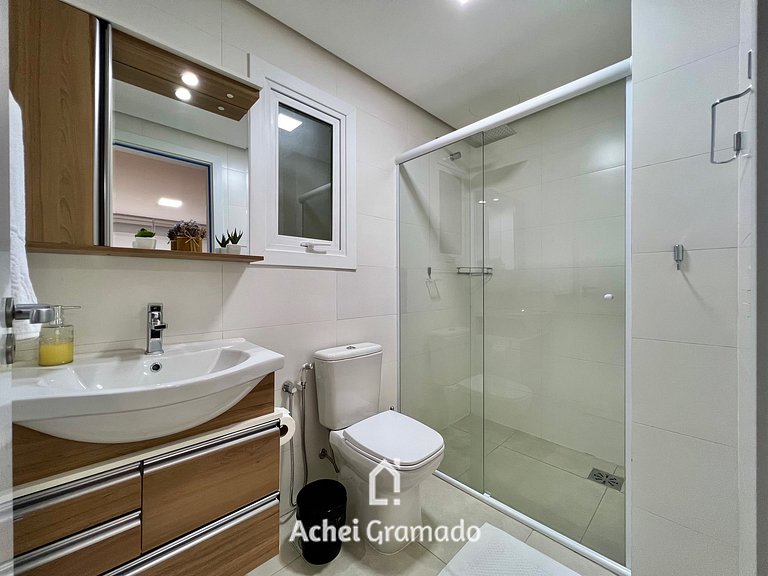Delle Alpi 2 dorm ao lado Roda Gigante by Achei