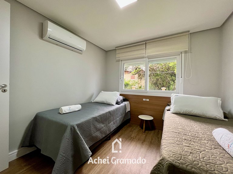 Delle Alpi 2 dorm ao lado Roda Gigante by Achei