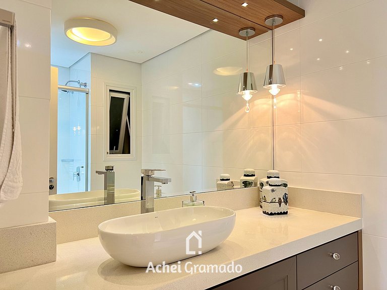 Homelland Luxo 400m Rua Coberta by Achei Gramado