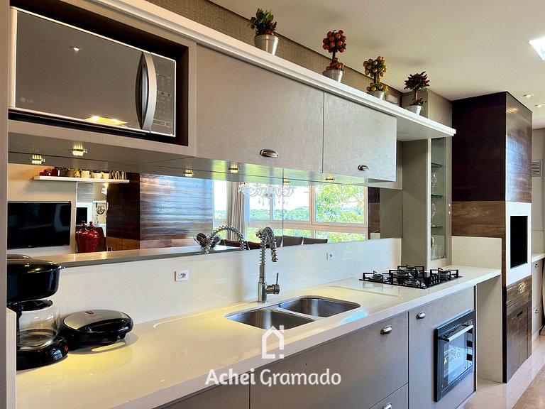 Altos de Gramado 3 dorm by Achei Gramado