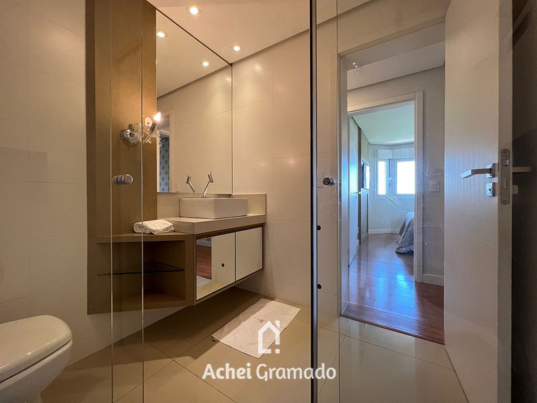 Altos de Gramado 3 dorm by Achei Gramado