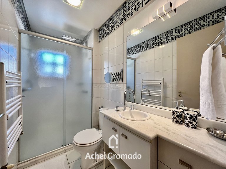 Cobertura Duplex de Cinema 3dorm by Achei Gramado