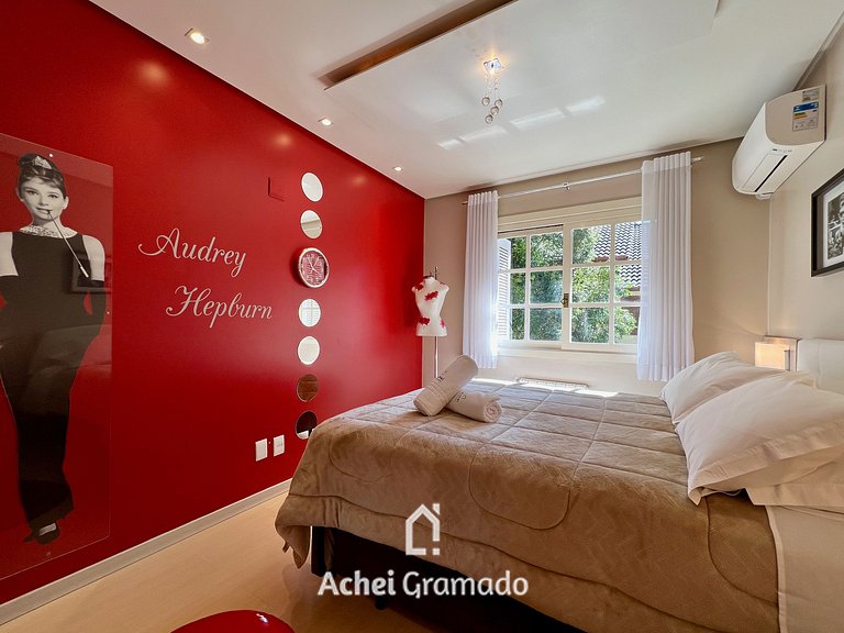 Cobertura Duplex de Cinema 3dorm by Achei Gramado