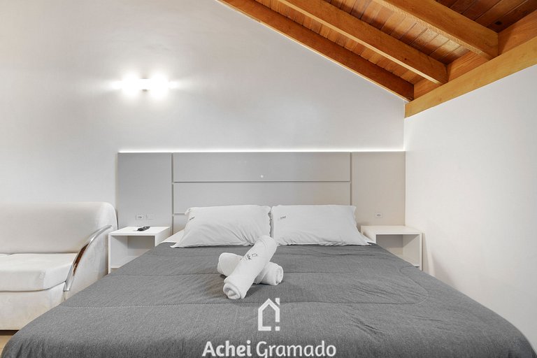 Bosque de Viena Duplex by Achei Gramado