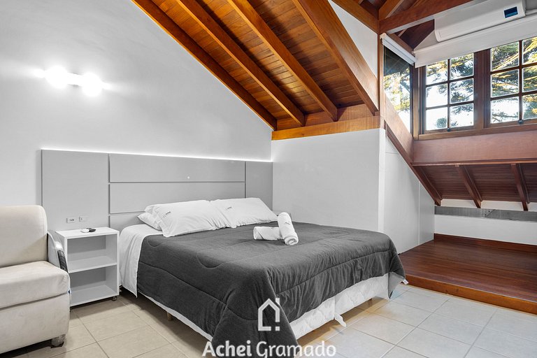 Bosque de Viena Duplex by Achei Gramado