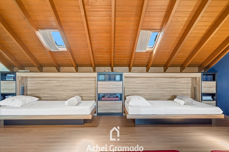 Casa de Cinema 3 dorm e Jacuzzi by Achei
