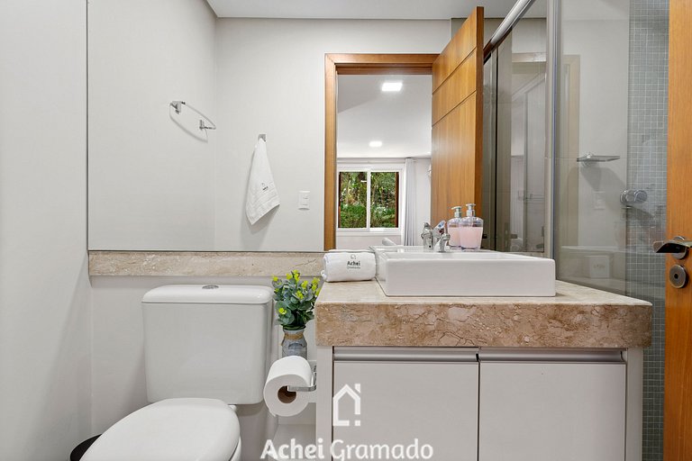 Flores da Montanha Centro by Achei Gramado