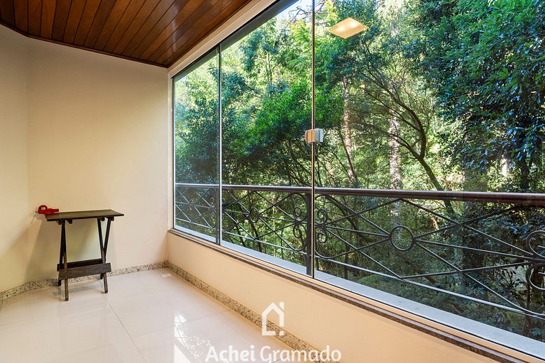 Flores da Montanha 2 dorm Centro by Achei Gramado