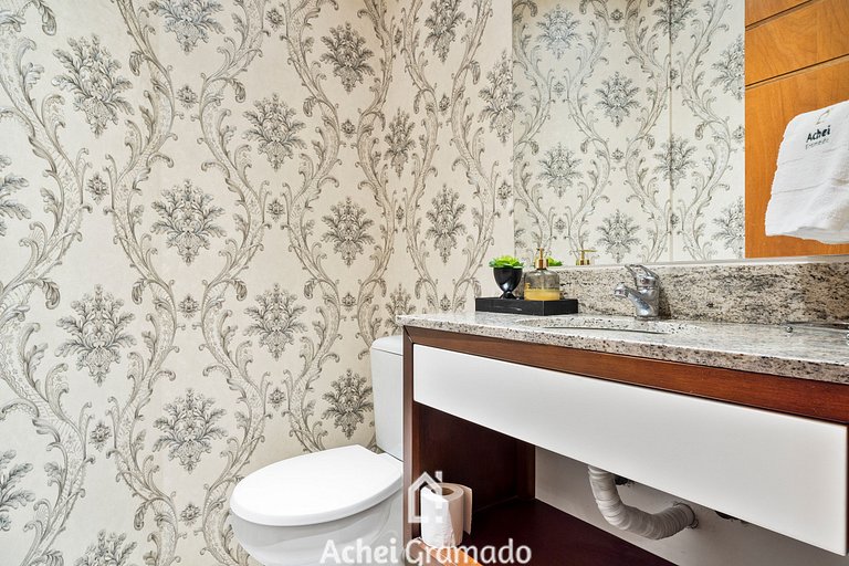 Flores da Montanha 2 dorm Centro by Achei Gramado