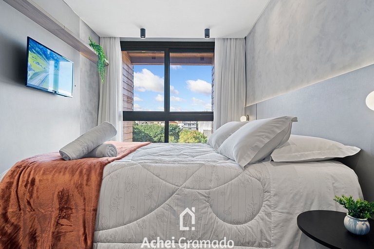 Welter You 1dorm e Piscina Aquecida by Achei