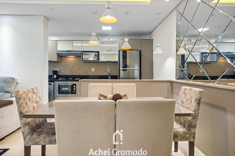 Villagio Del Venetto com ampla varanda by Achei