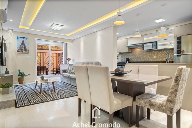 Villagio Del Venetto com ampla varanda by Achei