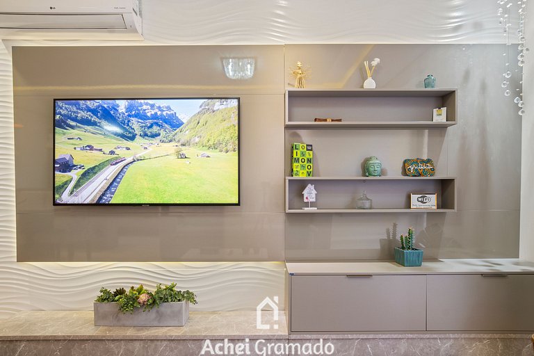 Villagio Del Venetto com ampla varanda by Achei