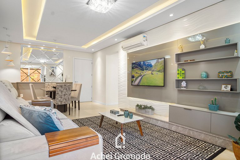 Villagio Del Venetto com ampla varanda by Achei