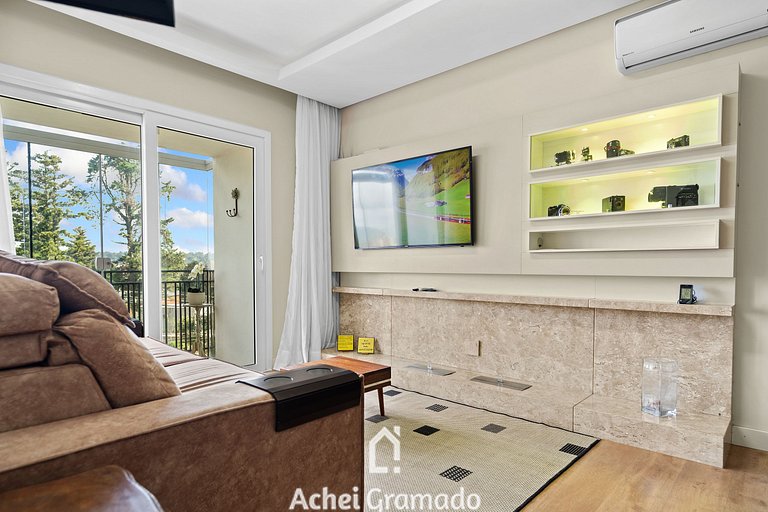 Loft com varanda p/ nascer do sol by Achei Gramado
