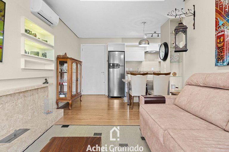 Loft com varanda p/ nascer do sol by Achei Gramado