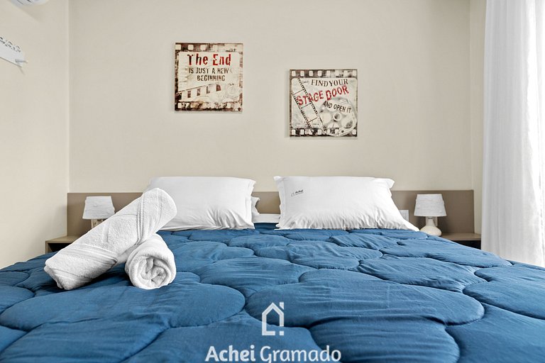 Loft com varanda p/ nascer do sol by Achei Gramado