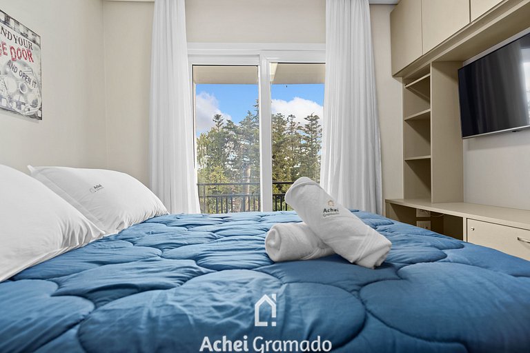Loft com varanda p/ nascer do sol by Achei Gramado