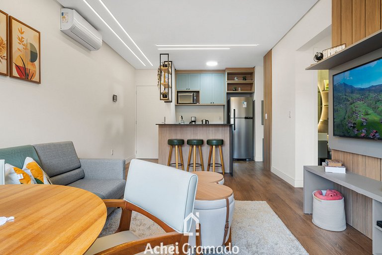Conforto a 950m da Rua Coberta by Achei Gramado