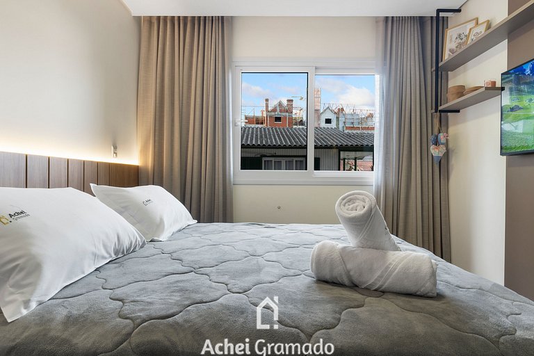 Conforto a 950m da Rua Coberta by Achei Gramado
