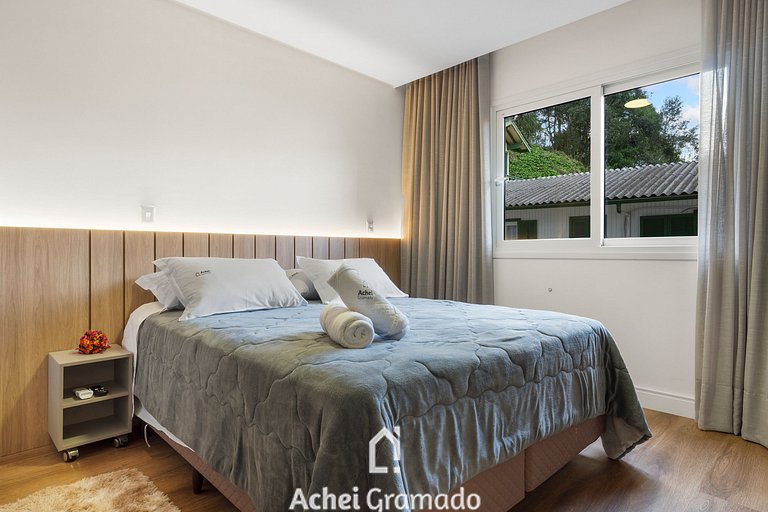 Conforto a 950m da Rua Coberta by Achei Gramado