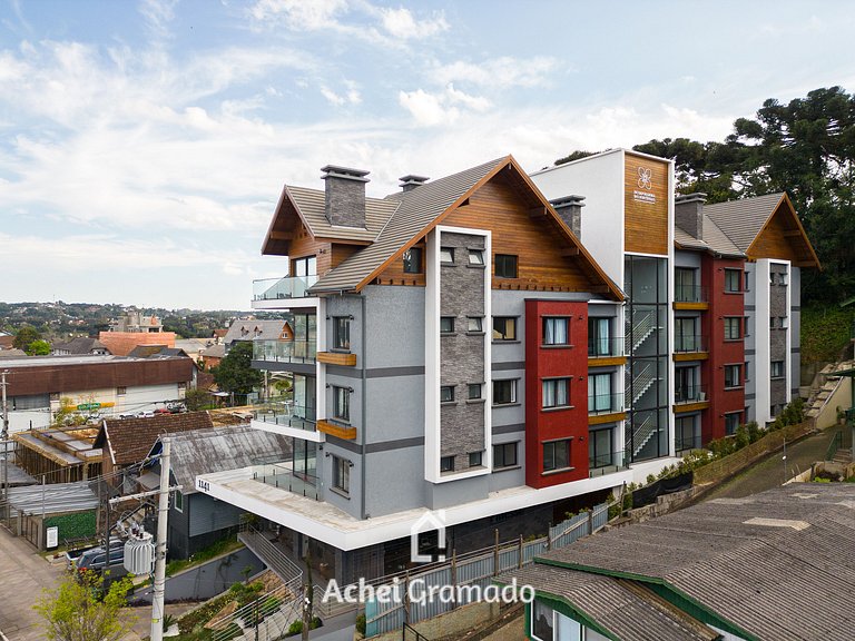 Conforto a 950m da Rua Coberta by Achei Gramado